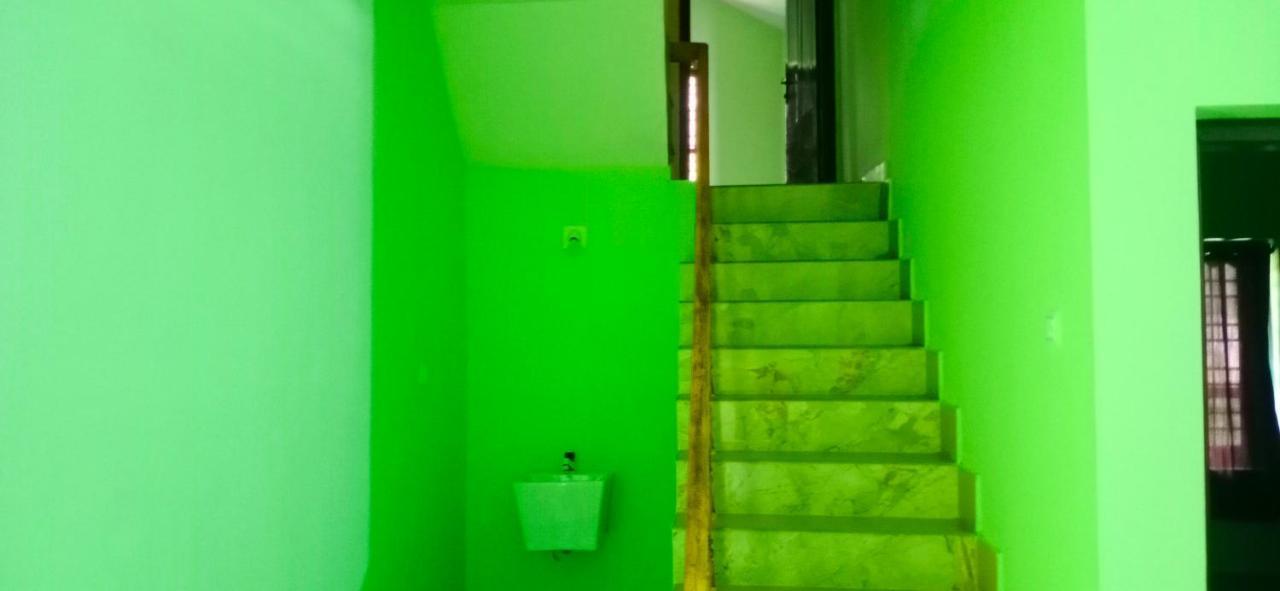 Empire Homestay Калпата Екстериор снимка