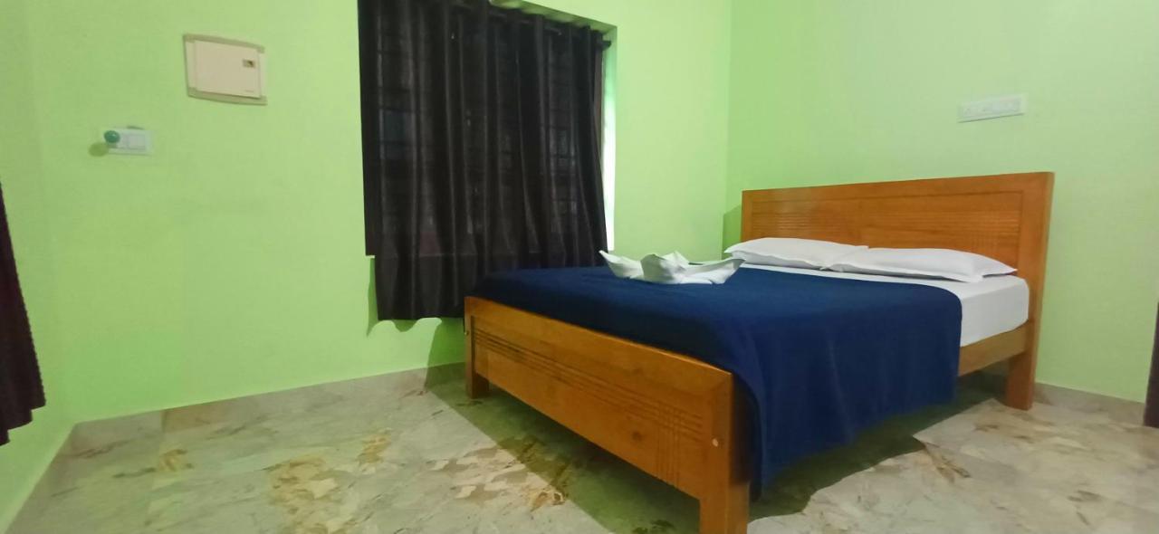 Empire Homestay Калпата Екстериор снимка