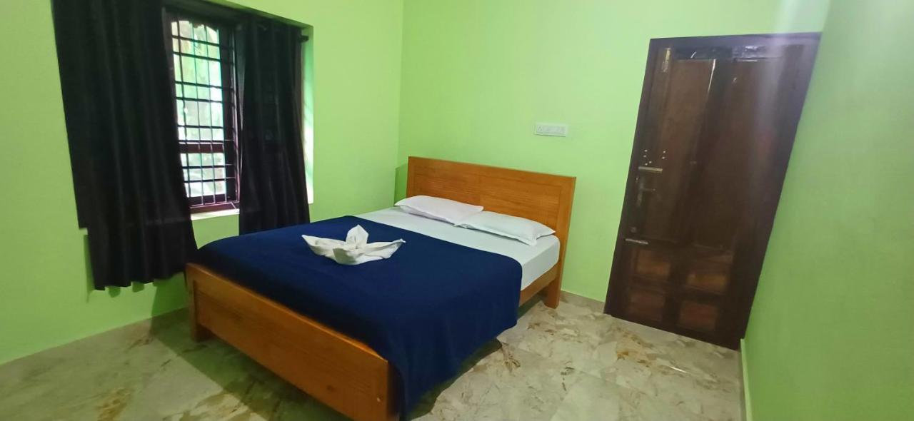 Empire Homestay Калпата Екстериор снимка