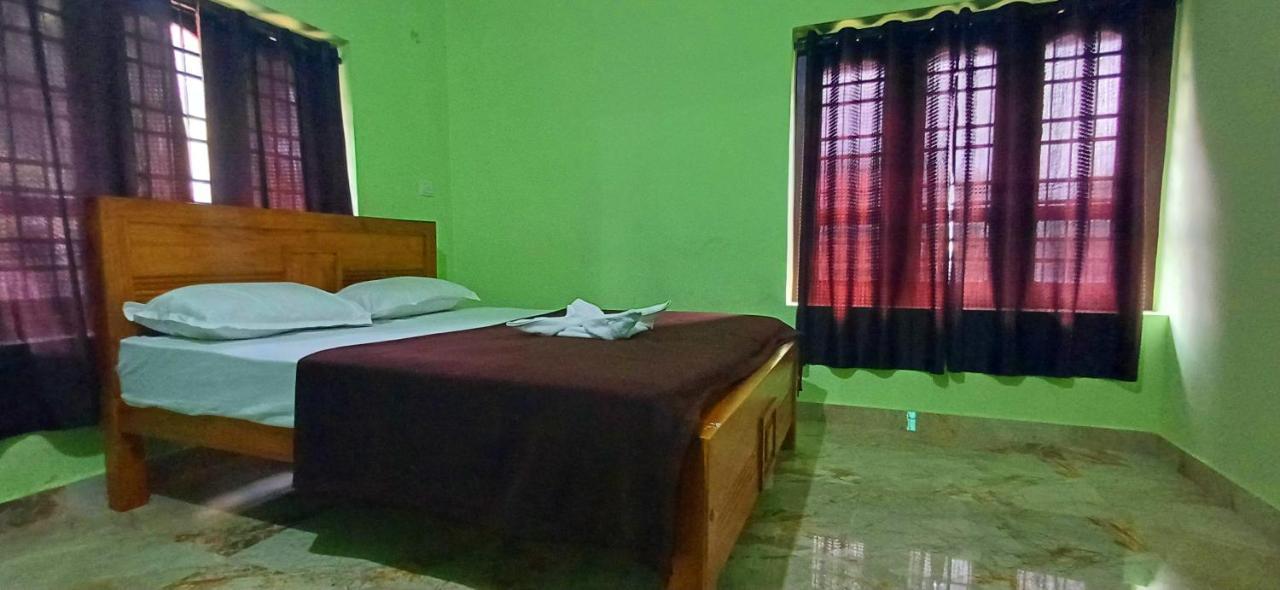 Empire Homestay Калпата Екстериор снимка