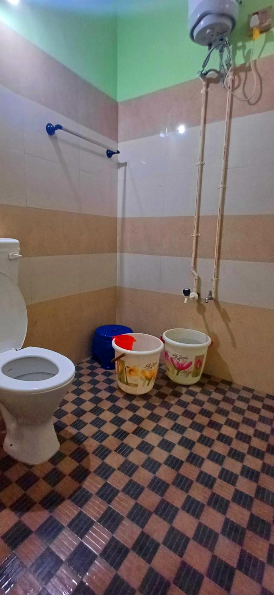 Empire Homestay Калпата Екстериор снимка