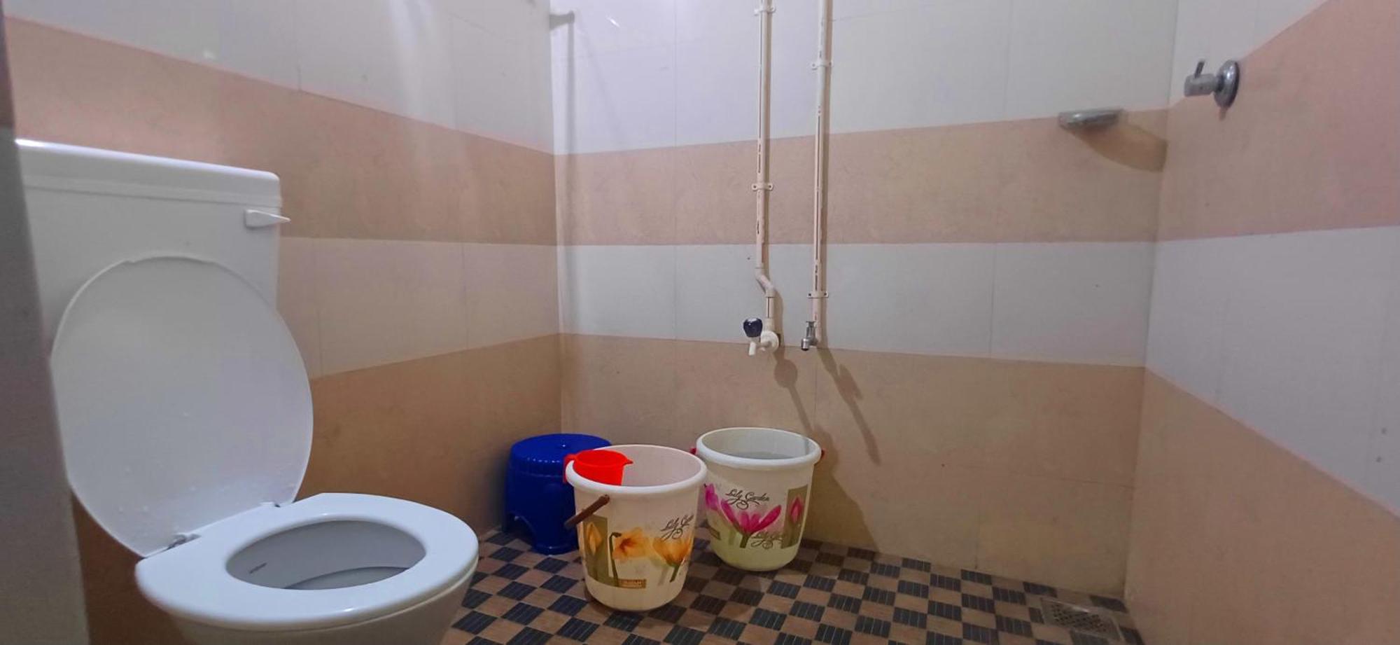 Empire Homestay Калпата Екстериор снимка