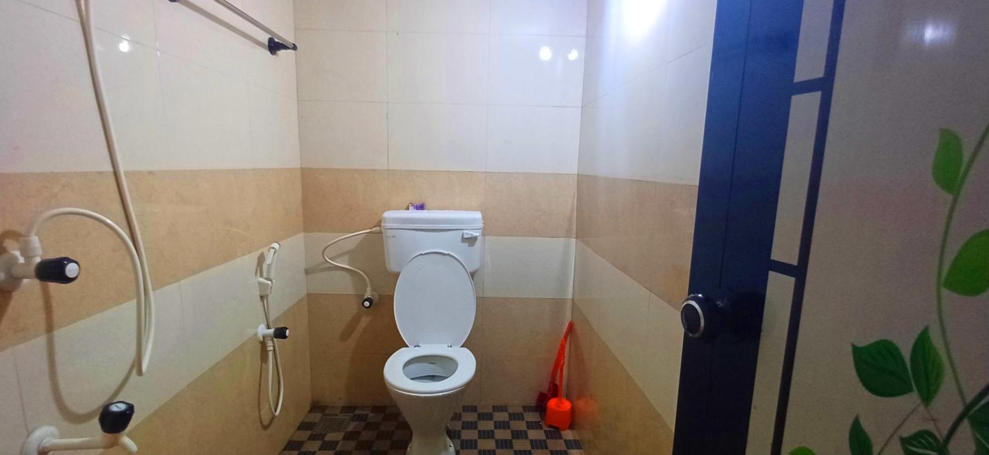 Empire Homestay Калпата Екстериор снимка